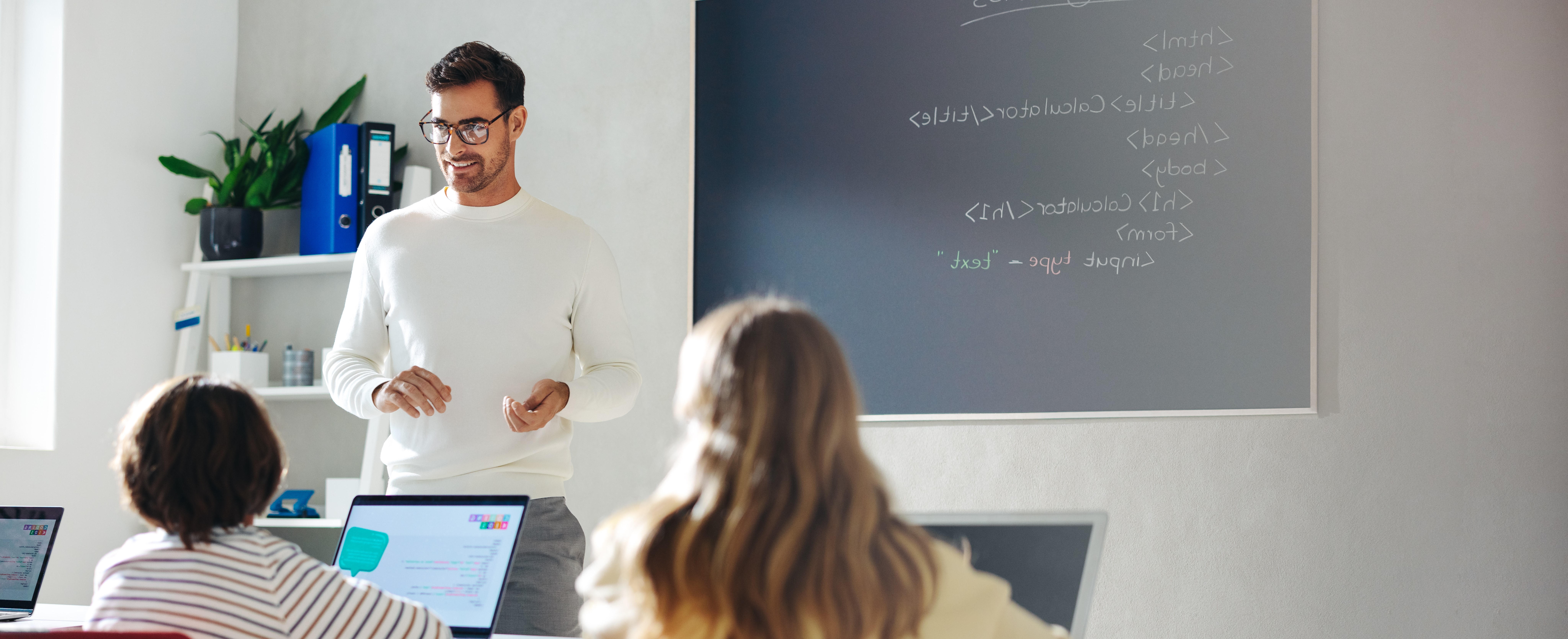 Hero - Máster Universitario en Inteligencia Artificial Aplicada a la Educación